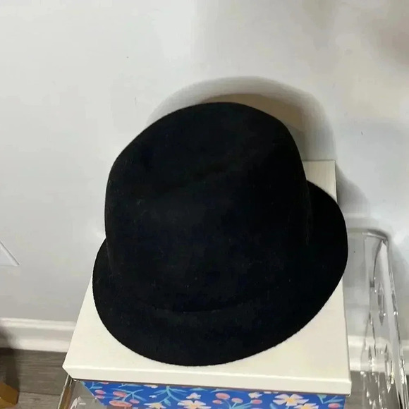 H&M Black Hat - Picture 5 of 5